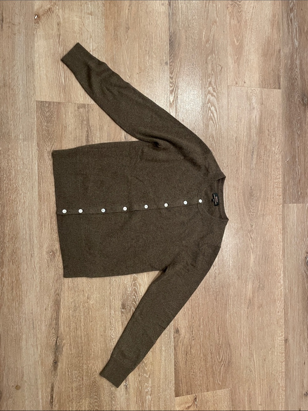 Classic Cashmere Crewneck Button-Front Sweater - Olive Brown
